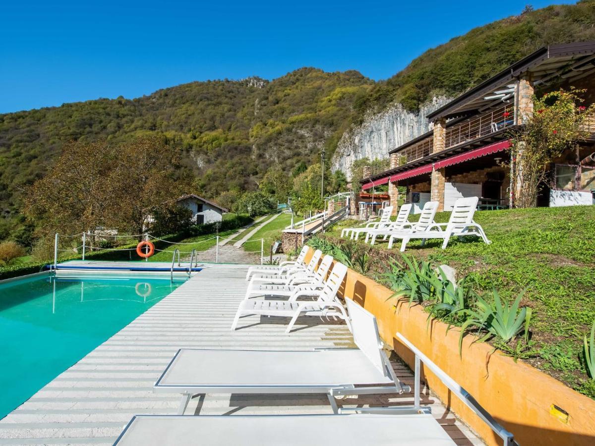 Beautiful Chalet With Swimming Pool In Lombardy Villa Marone Exterior foto
