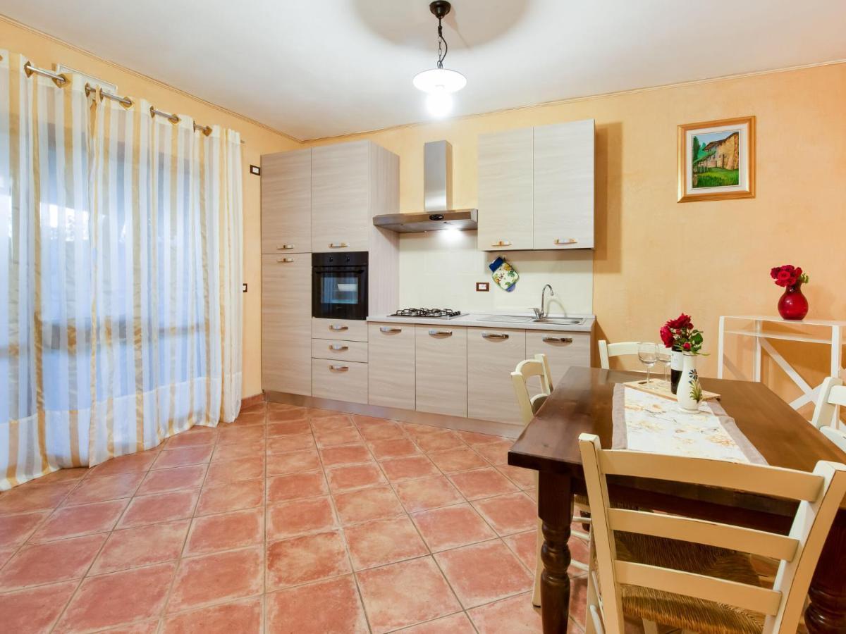 Beautiful Chalet With Swimming Pool In Lombardy Villa Marone Exterior foto