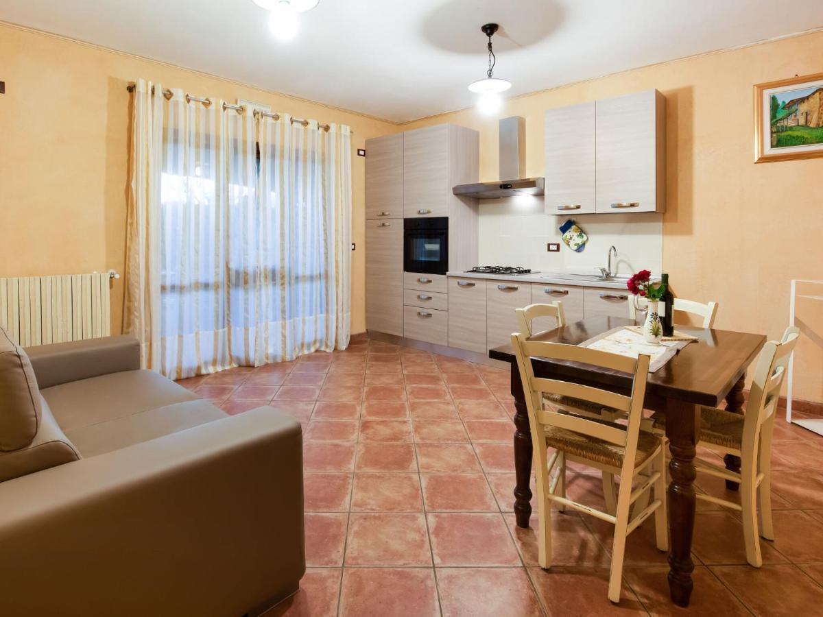 Beautiful Chalet With Swimming Pool In Lombardy Villa Marone Exterior foto